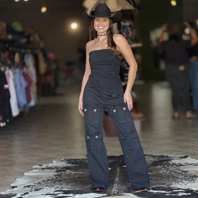 Conjunto Lady Anastasia Assimétrico Preto - Imagem 4
